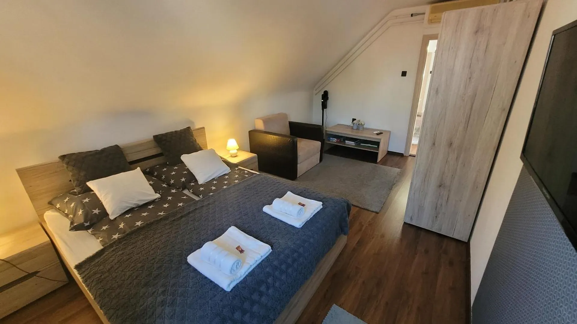 Szitakoeto Apartman Eger Hungary