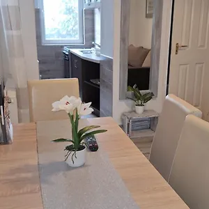  Apartman Amira